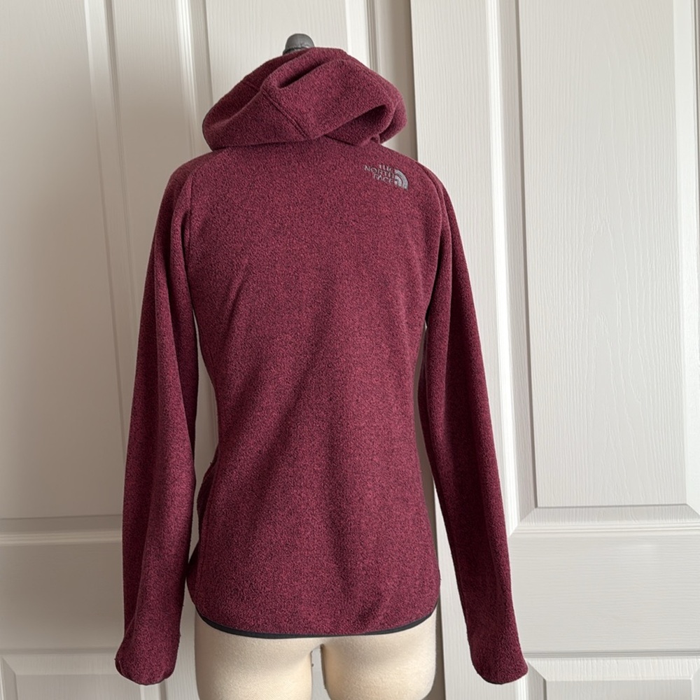 The North Face Women's Burgundy fleece jacket XS